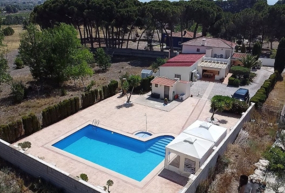 5. Finca / Country Property - Wiederverkauf - Castalla - Castalla