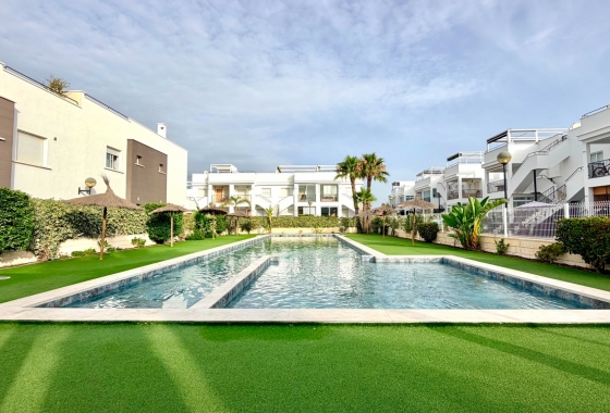 Apartment / flat - Resale - Torrevieja - Aguas Nuevas