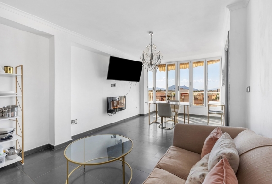 Appartement / flat - Herverkoop - Daya Nueva - Daya Nueva