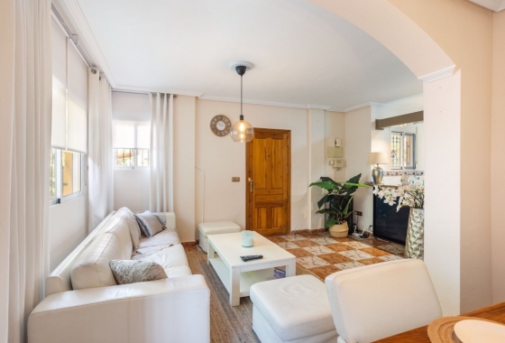 House - Resale - Orihuela Costa - La Regia