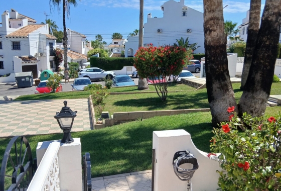 House - Wiederverkauf - Orihuela Costa - Villamartin area