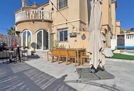 House - Wiederverkauf - Orihuela Costa - Villamartín