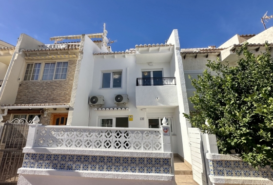 House - Wiederverkauf - Torrevieja - Los Balcones