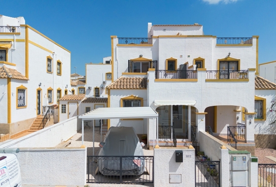 Semi Detached House - Resale - Orihuela Costa - Vistabella Golf