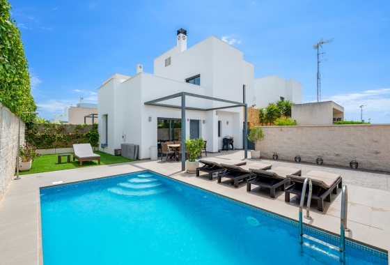 Villa - Herverkoop - Ciudad Quesada - MLS-56422