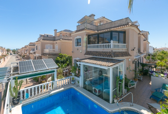 Villa - Herverkoop - Orihuela Costa - La Zenia