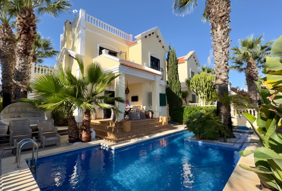Villa - Herverkoop - Orihuela Costa - Los Dolses