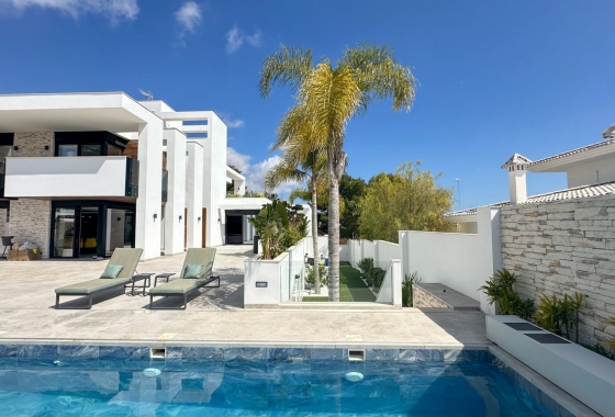 Villa - Herverkoop - Orihuela Costa - Villamartín