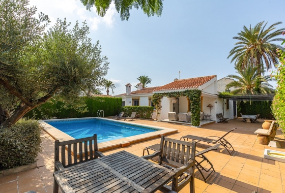 Villa - Herverkoop - Torrevieja - Playa Los Locos