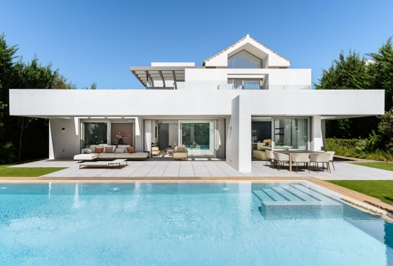 Villa - Obra nueva - Estepona - Estepona