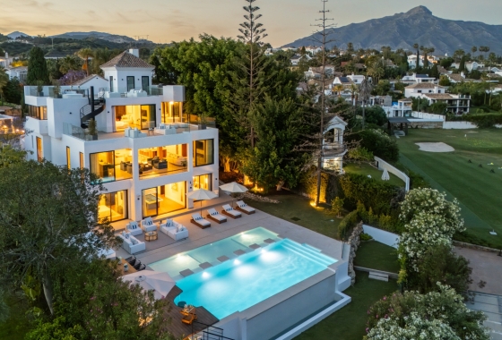 Villa - Obra nueva - Marbella - Marbella