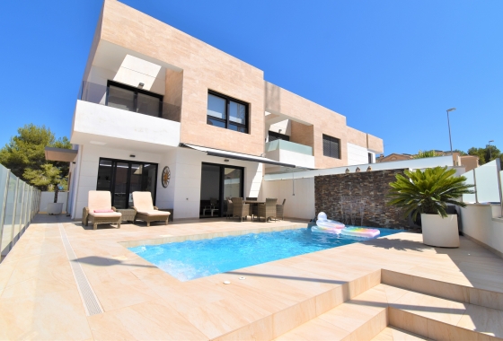 Villa - Resale - Orihuela Costa - MLS-79611