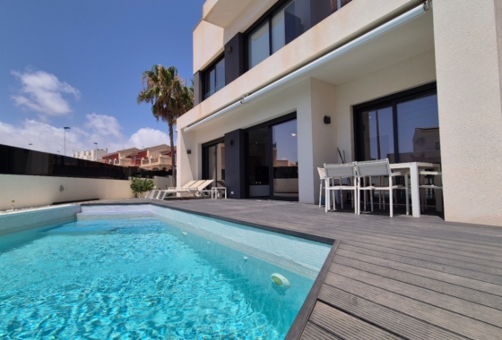 Villa - Resale - Torrevieja - Costa Blanca