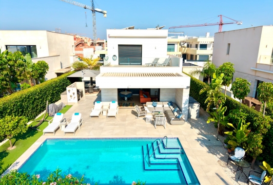 Villa - Reventa - Los Montesinos - Los Montesinos - Urb. La Herrada