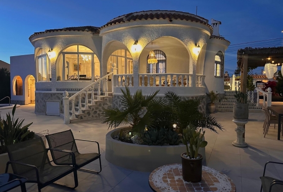 Villa - Reventa - Torrevieja - Costa Blanca