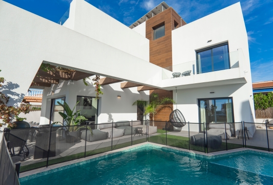 Villa - Wiederverkauf - Ciudad Quesada - town