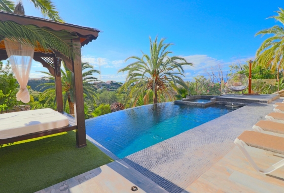 Villa - Wiederverkauf - El Campello - Coveta Fuma