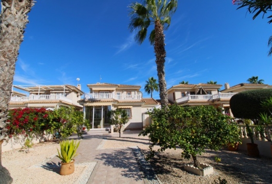 Villa - Wiederverkauf - Orihuela Costa - Los Dolses
