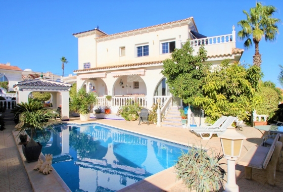 Villa - Wiederverkauf - Orihuela Costa - Villamartín