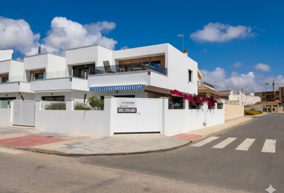 Villa - Wiederverkauf - San Pedro del Pinatar - San Pedro del Pinatar
