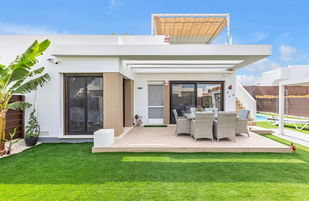 Reventa - Semi - Detached Villa - Orihuela Costa - Vistabella Golf