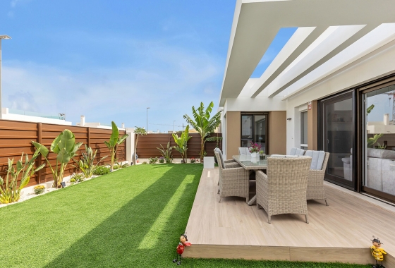 Reventa - Semi - Detached Villa - Orihuela Costa - Vistabella Golf