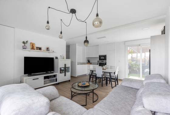 Reventa - Semi - Detached Villa - Orihuela Costa - Vistabella Golf