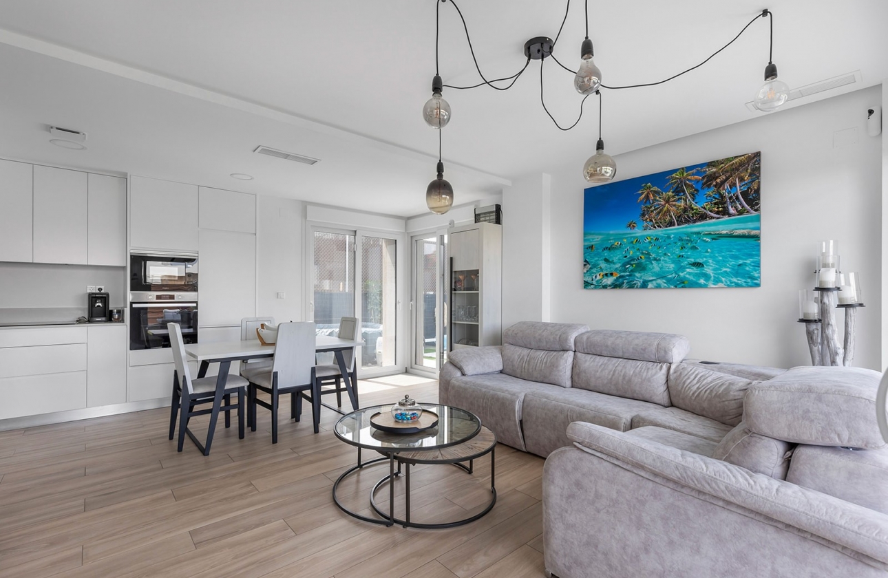 Reventa - Semi - Detached Villa - Orihuela Costa - Vistabella Golf