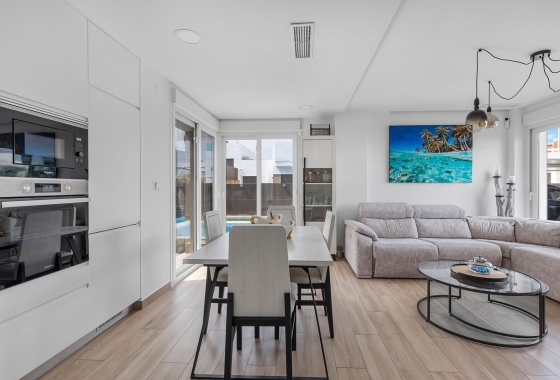 Reventa - Semi - Detached Villa - Orihuela Costa - Vistabella Golf