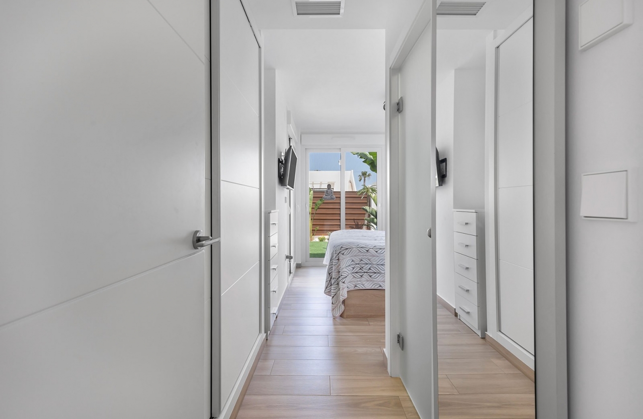 Reventa - Semi - Detached Villa - Orihuela Costa - Vistabella Golf