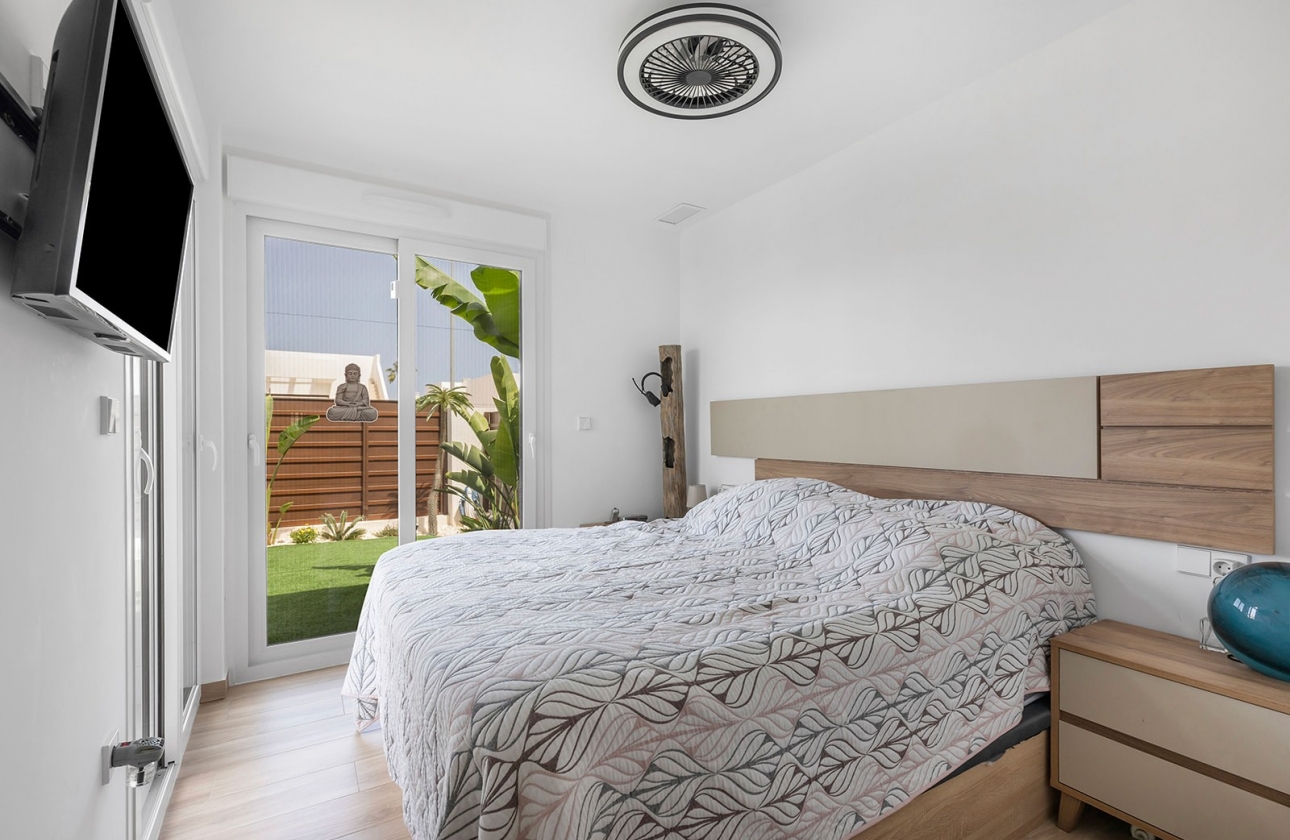 Reventa - Semi - Detached Villa - Orihuela Costa - Vistabella Golf