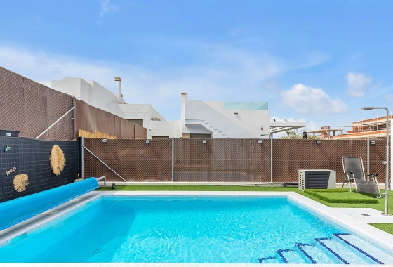 Reventa - Semi - Detached Villa - Orihuela Costa - Vistabella Golf