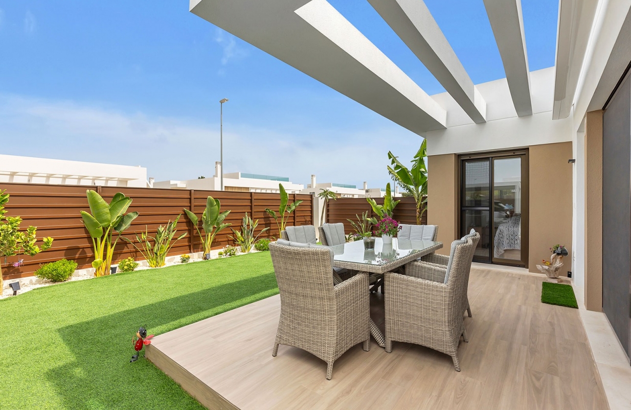 Reventa - Semi - Detached Villa - Orihuela Costa - Vistabella Golf