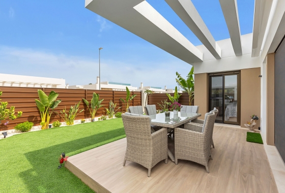 Reventa - Semi - Detached Villa - Orihuela Costa - Vistabella Golf