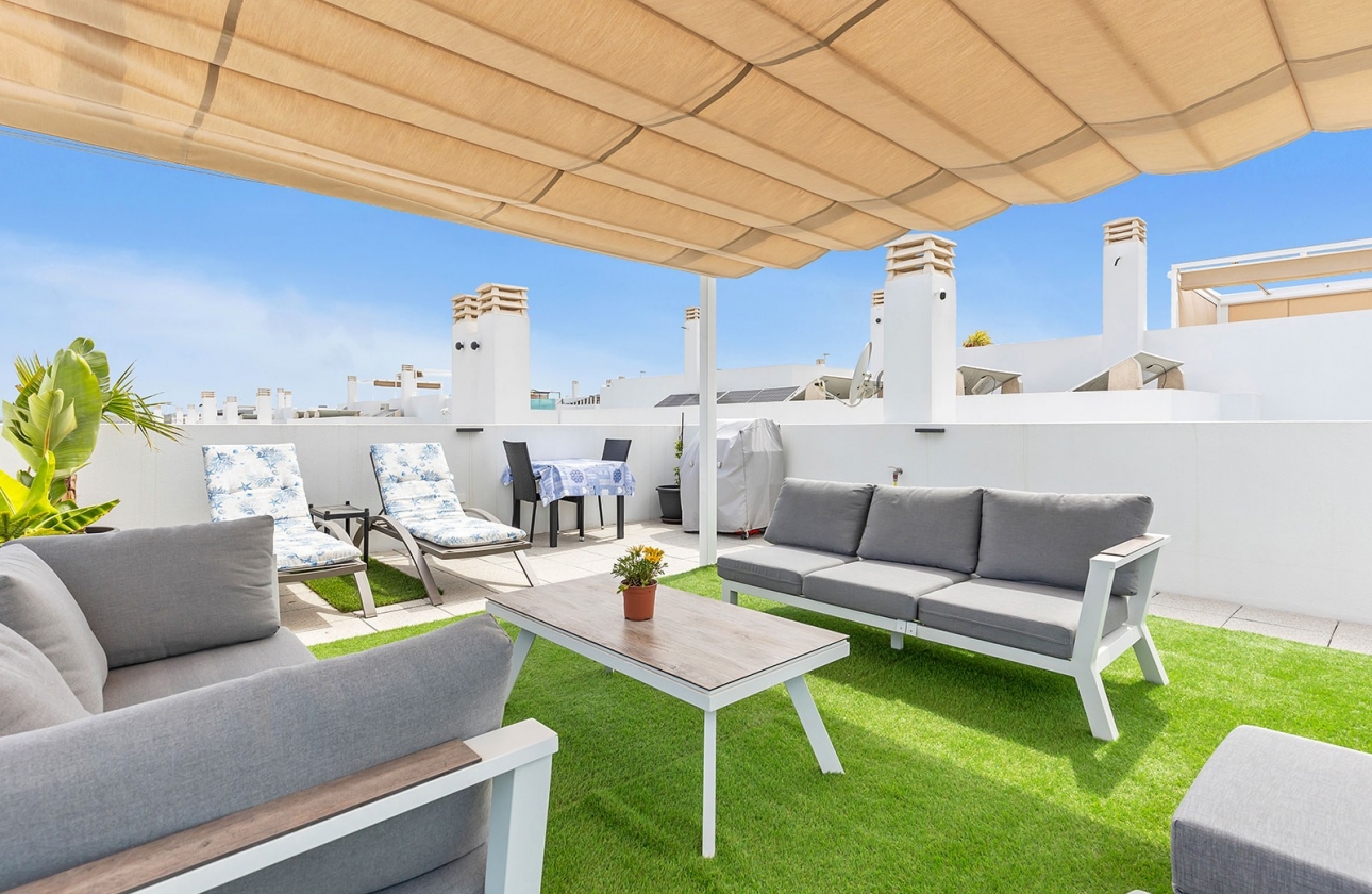 Reventa - Semi - Detached Villa - Orihuela Costa - Vistabella Golf