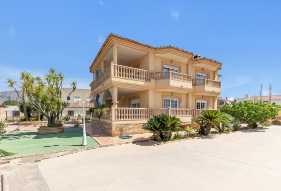 Reventa - Villa - Orihuela Costa - Orihuela