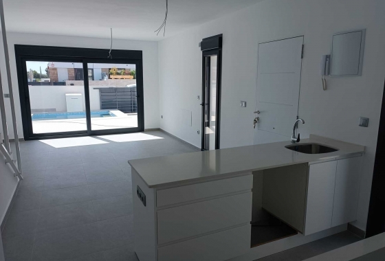 Obra nueva - detached - Daya Nueva