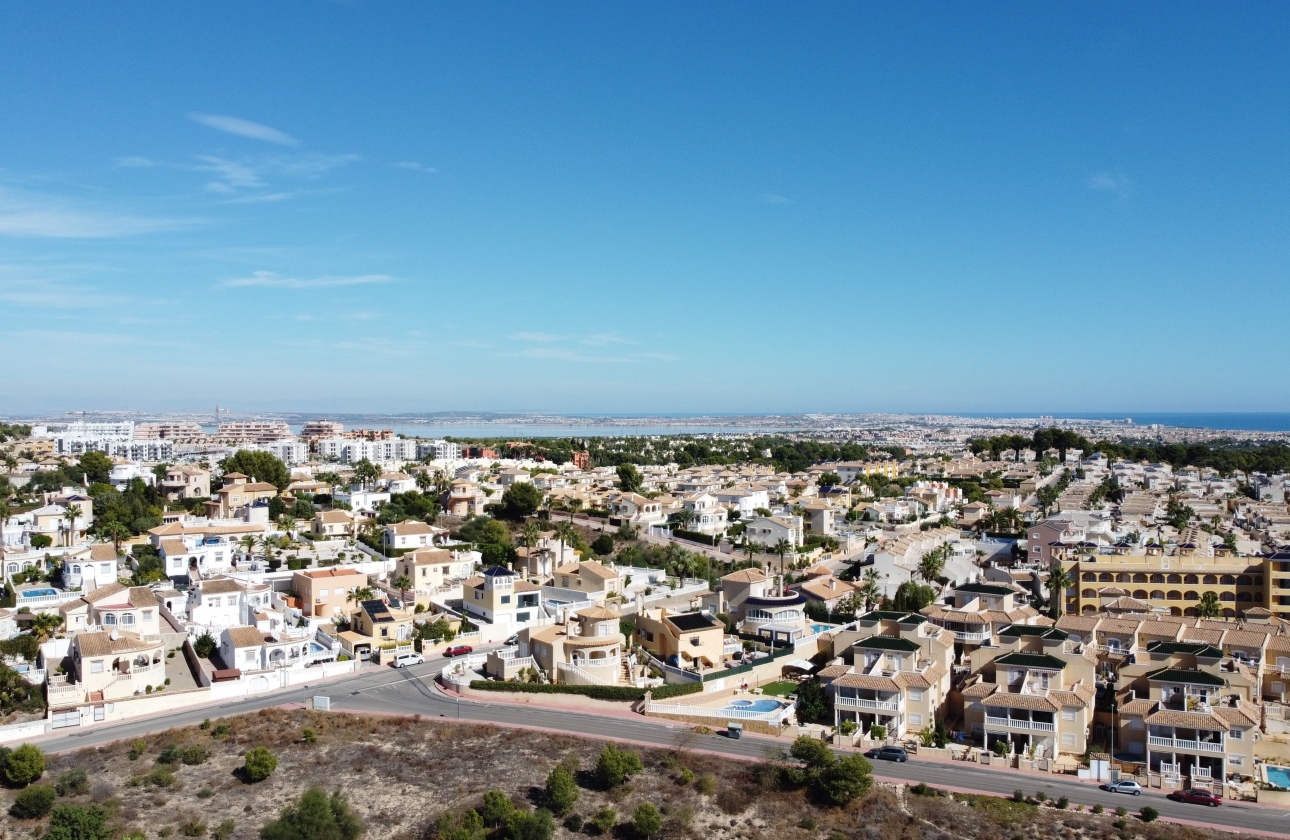 Obra nueva - Ground floor apartment - Res. Las Filipinas