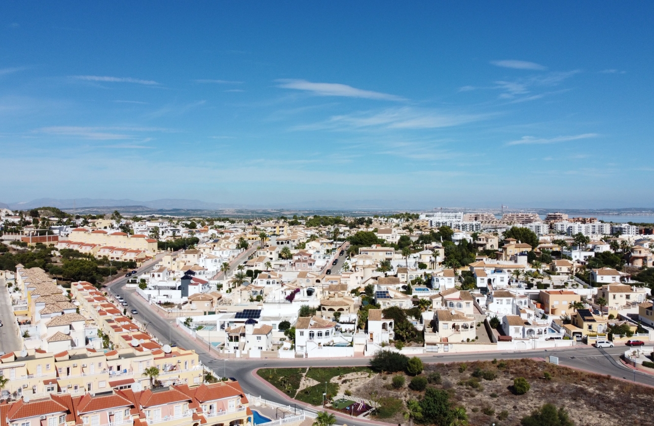 Obra nueva - Ground floor apartment - Res. Las Filipinas