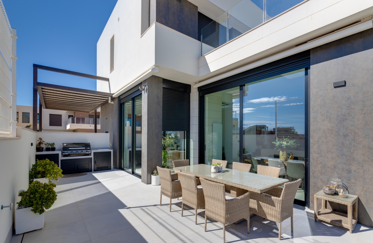 Obra nueva - Villa - Pilar de la Horadada