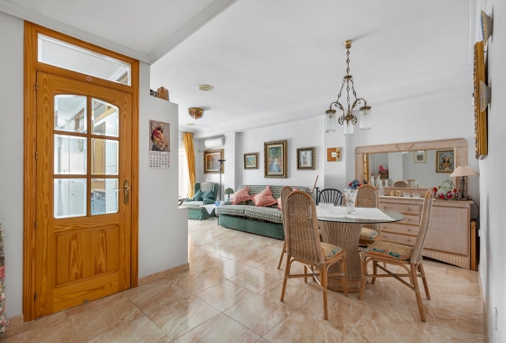 Resale - Apartment / flat - La Mata - Playa