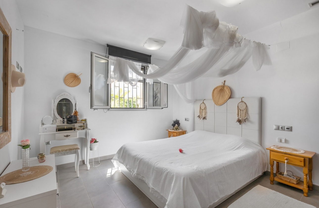 Reventa - Ground floor apartment - La Mata - Playa