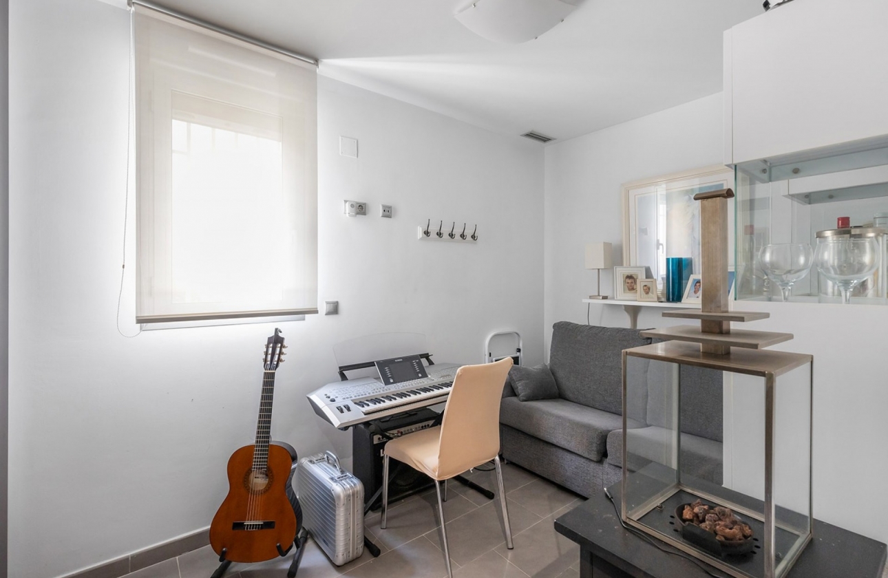 Reventa - Ground floor apartment - La Mata - Playa