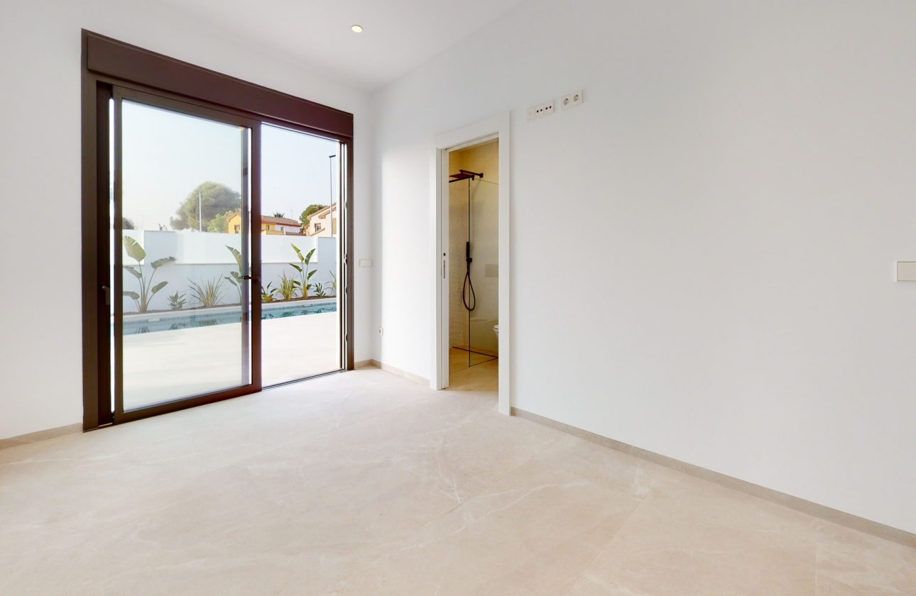 New Build - Villa - Los Alcazares