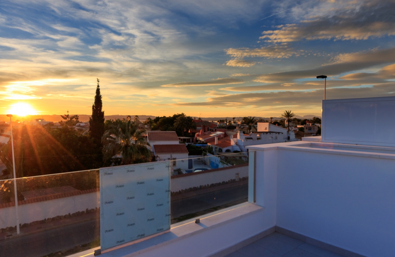 Obra nueva - Casa - Pilar de la Horadada