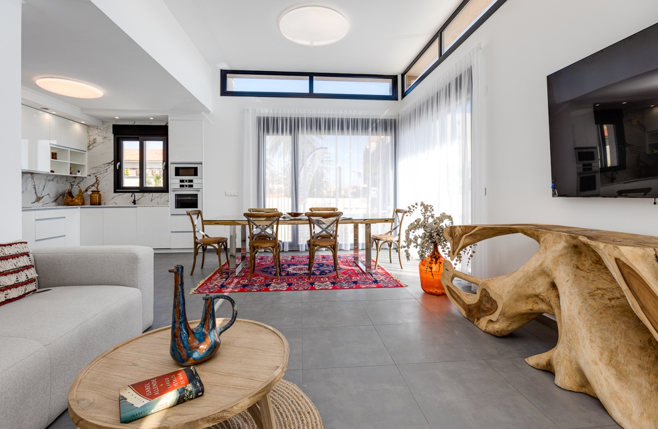 Obra nueva - detached - La Mata