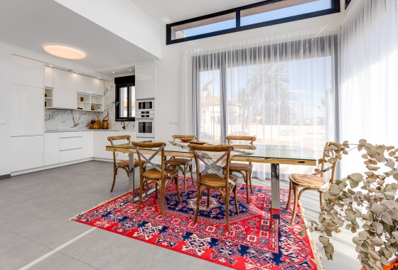 Obra nueva - detached - La Mata