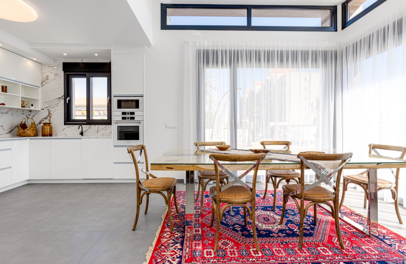 Obra nueva - detached - La Mata