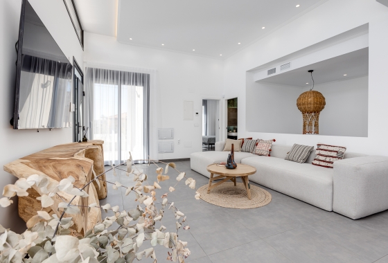 Obra nueva - detached - La Mata