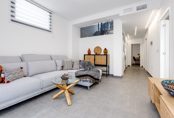 Obra nueva - detached - La Mata